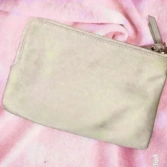 KATE SPADE WRIST WALLET - Picture 2 of 6